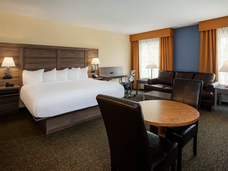 Days Inn By Wyndham Cadillac Eksteriør bilde