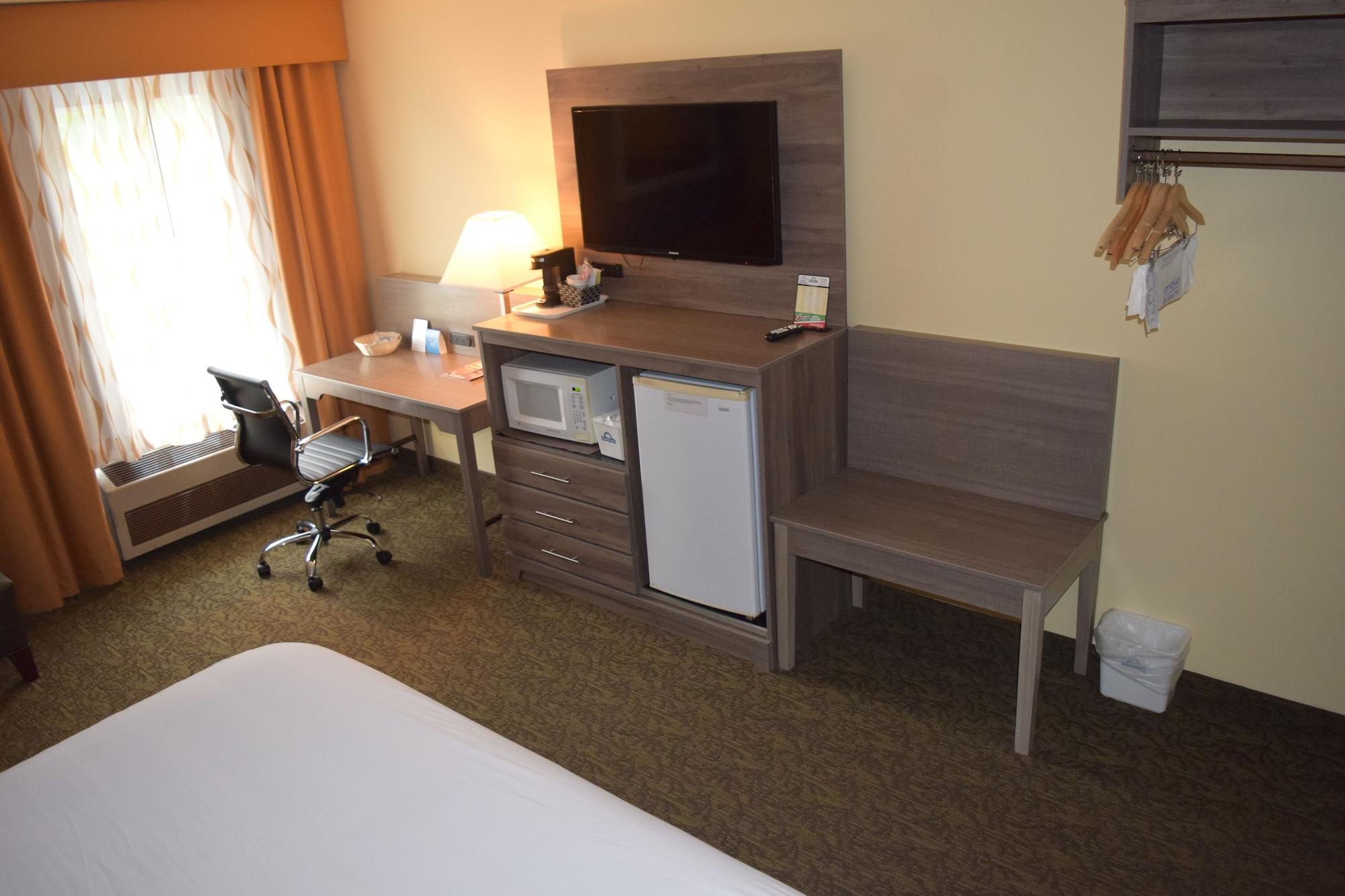 Days Inn By Wyndham Cadillac Eksteriør bilde